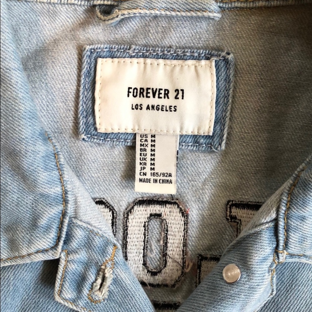 Jean jacket - Picture 2 of 4
